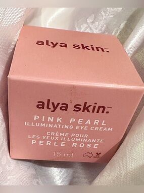 🆕 Alya Skin Pink Pearl Illuminating Eye Cream - Pink Box
